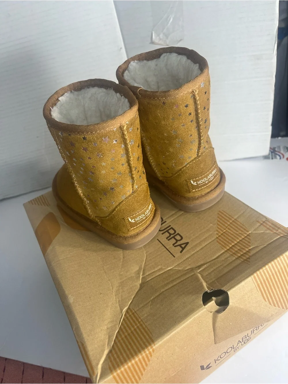 T. Koola Short Stars size size 8 children